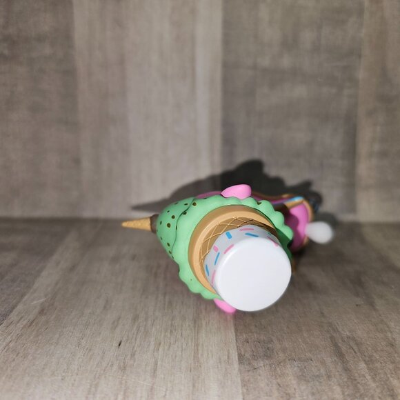 Tokidoki Frozen Treats Unicorno Unicorn Vinyl Figure 3"  Choco Minty Ice Cream - Picture 7 of 7